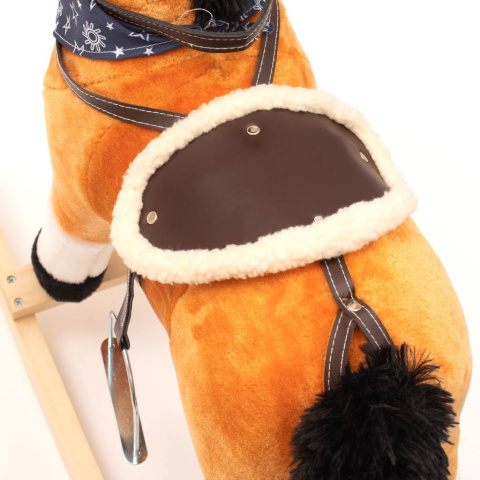 Konik na biegunach z melodią i apaszką Baby Mix Blesk 46441 18m+ Konik na biegunach z melodią i apaszką Baby Mix Blesk 46441 18m+