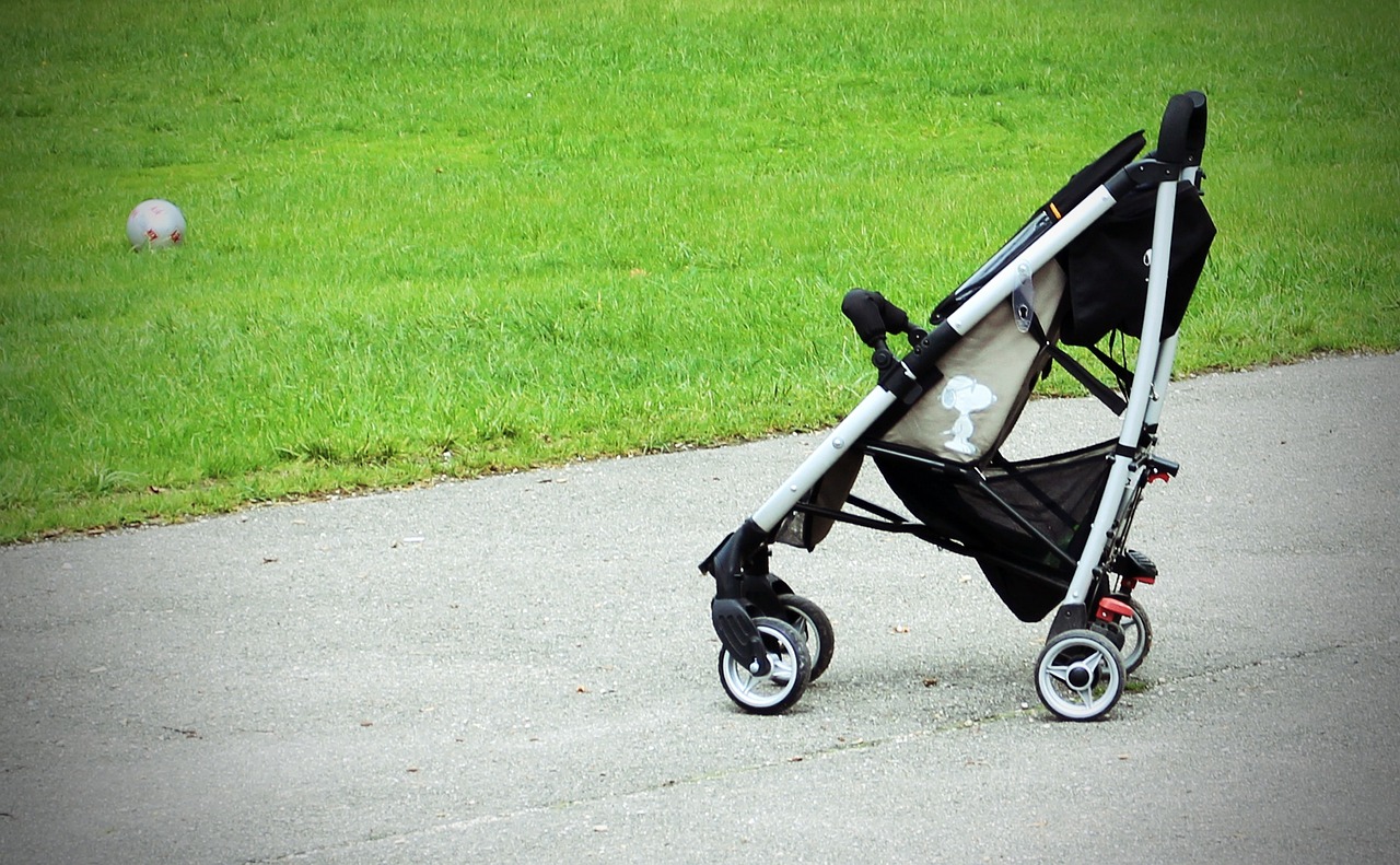 Jak wybrać idealny wózek spacerowy dla Twojego dziecka?